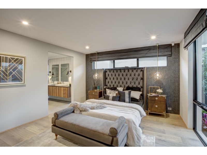 9 Barakee Road, Wandi WA 6167