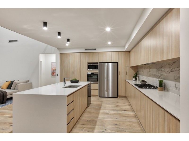 25 Calella Loop, Piara Waters WA 6112
