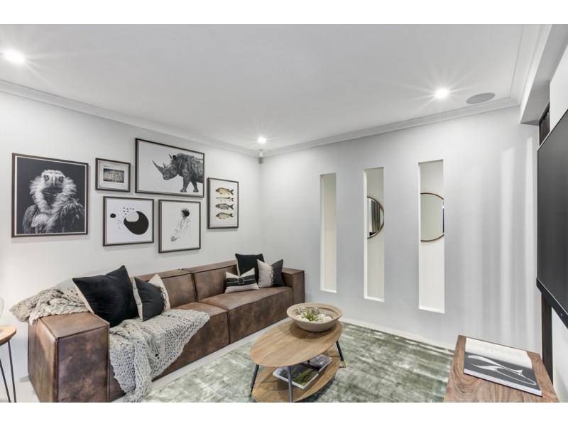 8 Quinn Street, Midvale WA 6056
