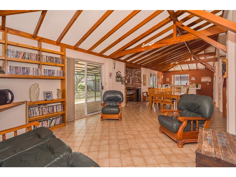 652 Safety Bay Road, Waikiki WA 6169