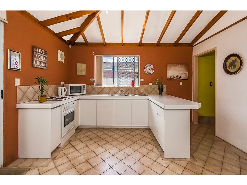 652 Safety Bay Road, Waikiki WA 6169