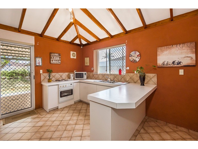 652 Safety Bay Road, Waikiki WA 6169