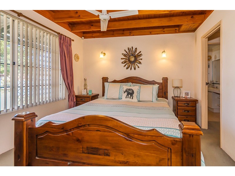 652 Safety Bay Road, Waikiki WA 6169