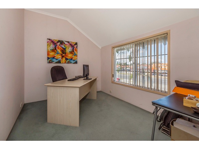 652 Safety Bay Road, Waikiki WA 6169