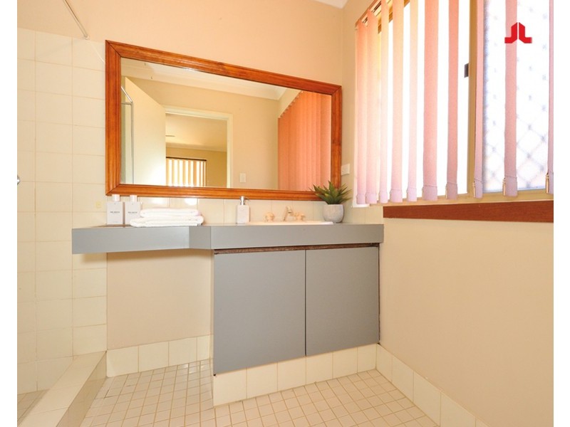 20 David Road, Waikiki WA 6169