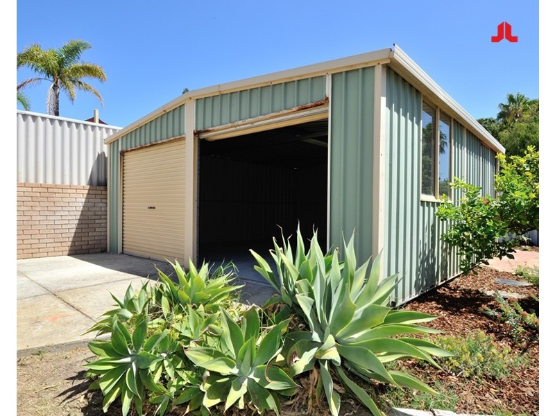 20 David Road, Waikiki WA 6169