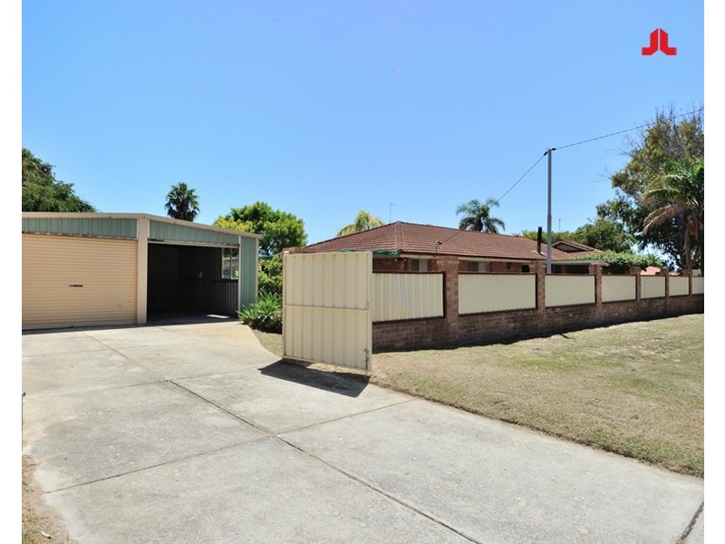 20 David Road, Waikiki WA 6169