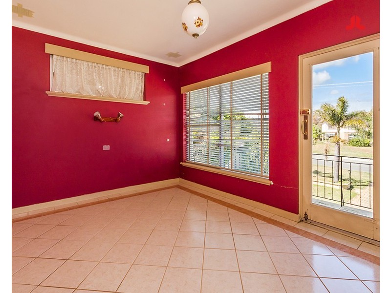 82 Leighton Road, Halls Head WA 6210