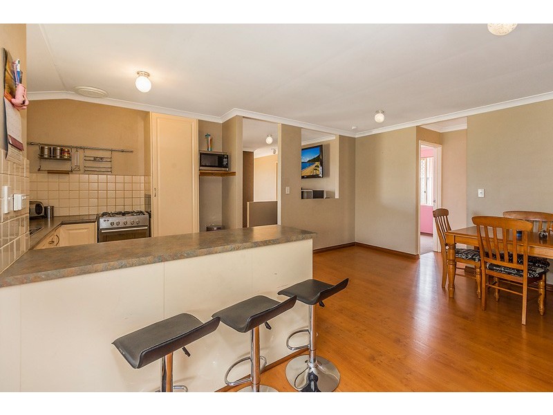 68 Gnangara Drive, Waikiki WA 6169