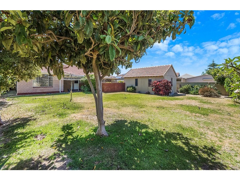7 Gregson Street, Rockingham WA 6168