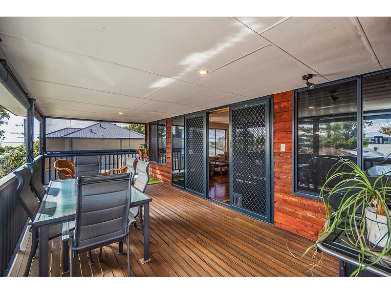 17 Weld Street, Rockingham WA 6168