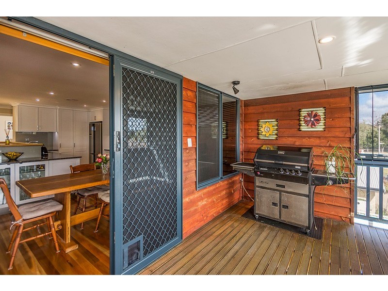 17 Weld Street, Rockingham WA 6168