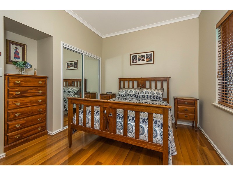 17 Weld Street, Rockingham WA 6168