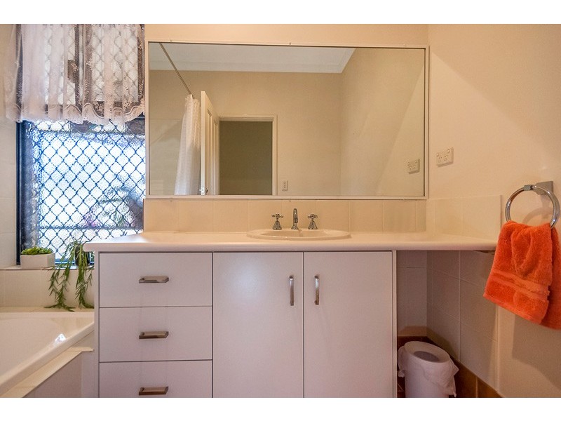 17 Weld Street, Rockingham WA 6168