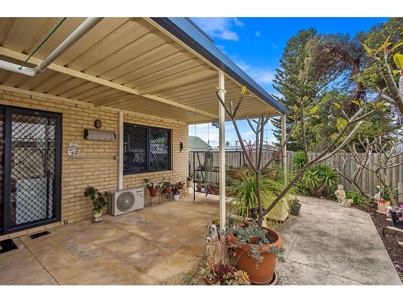 17 Weld Street, Rockingham WA 6168