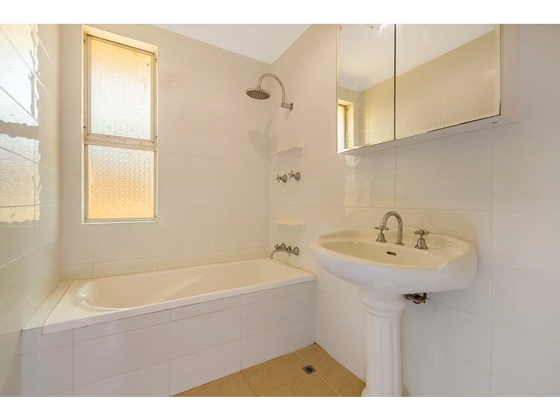 208 Safety Bay Road, Safety Bay WA 6169