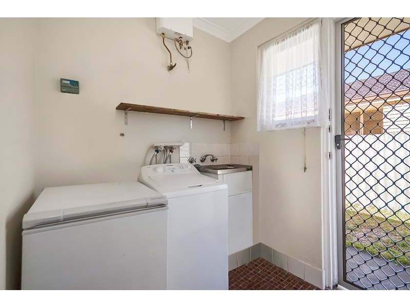 65B Saw Avenue, Rockingham WA 6168