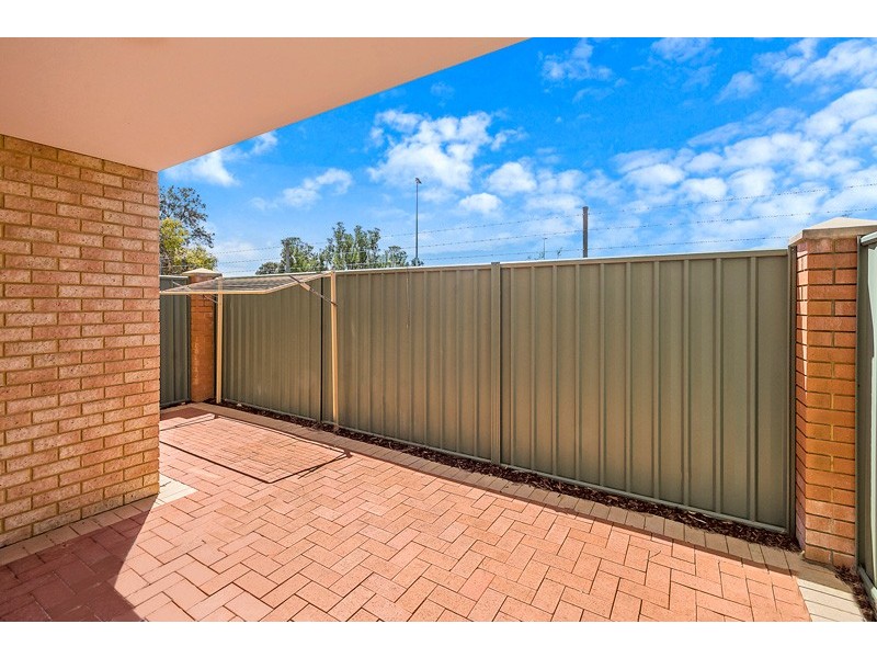 348 17-21 Hefron Street, Rockingham WA 6168