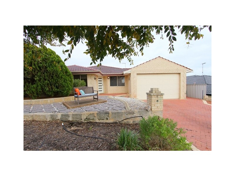 4 Cockatoo Close, Singleton WA 6175