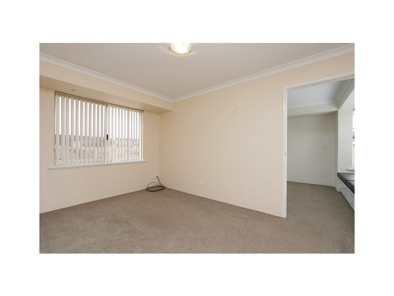 4 Cockatoo Close, Singleton WA 6175