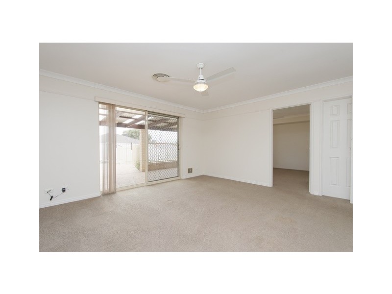 4 Cockatoo Close, Singleton WA 6175