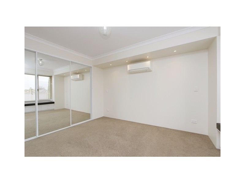 4 Cockatoo Close, Singleton WA 6175