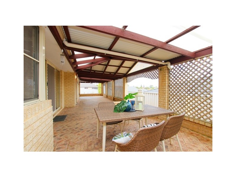 4 Cockatoo Close, Singleton WA 6175