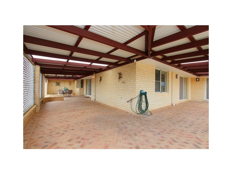 4 Cockatoo Close, Singleton WA 6175