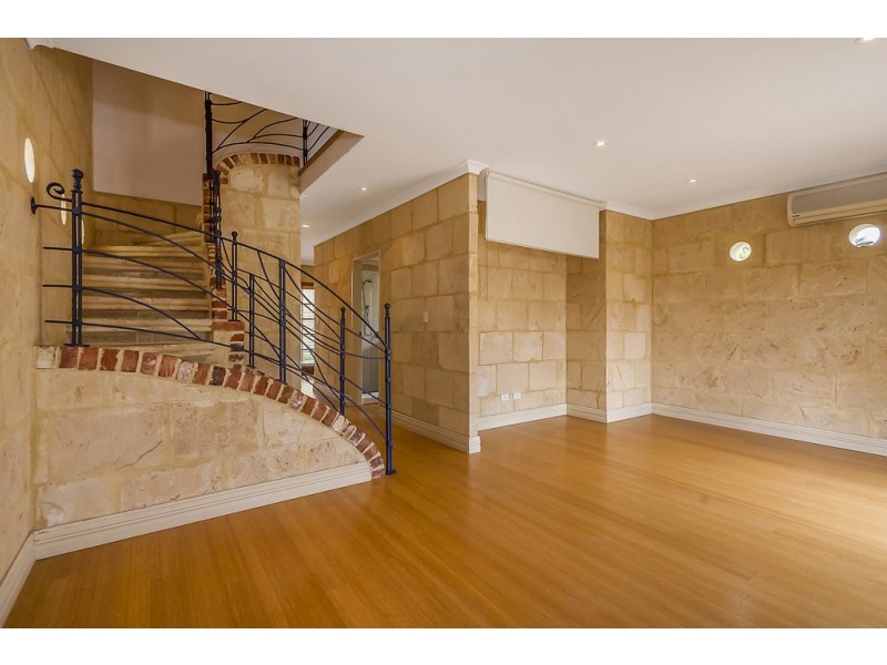 7B Radford Place, Safety Bay WA 6169