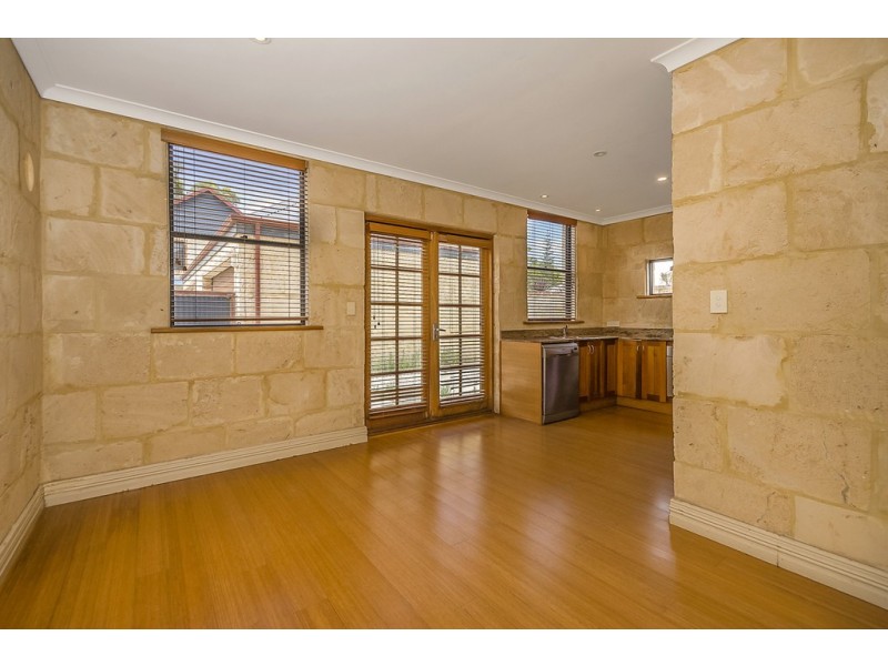 7B Radford Place, Safety Bay WA 6169