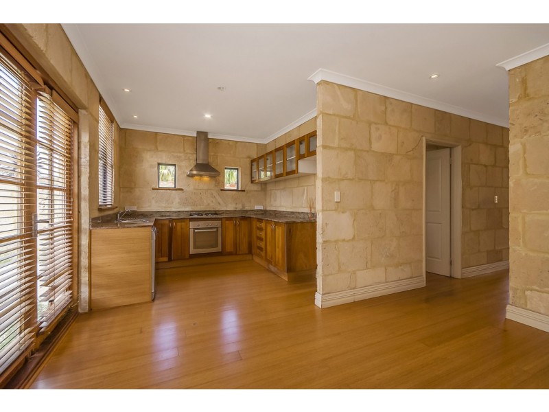 7B Radford Place, Safety Bay WA 6169