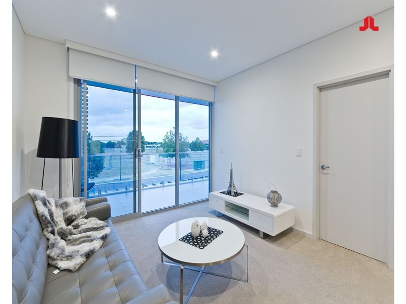 25/95 Chalgrove Avenue, Rockingham WA 6168