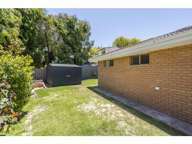 141 Fendam Street, Warnbro WA 6169