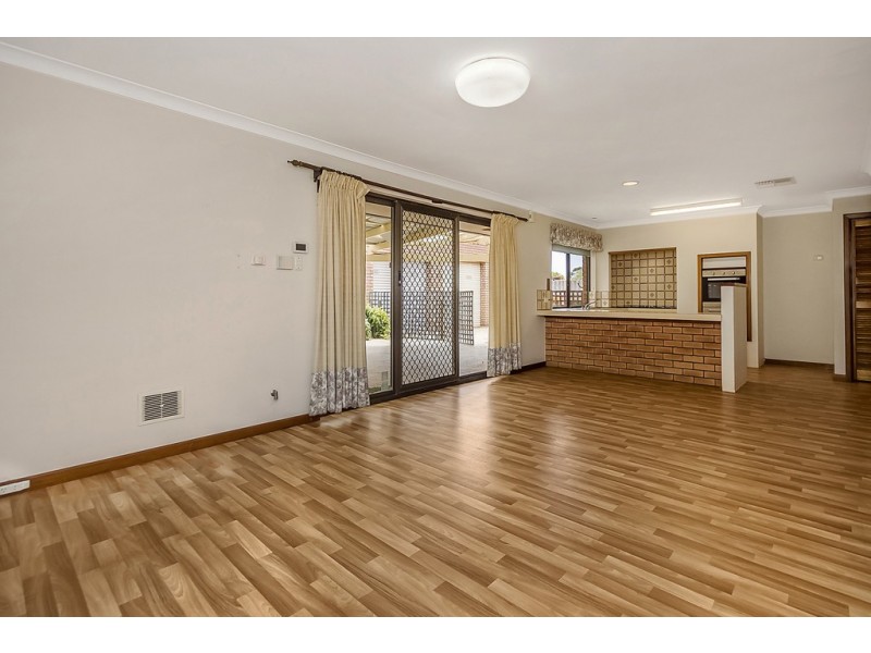 73 Donald Drive, Safety Bay WA 6169