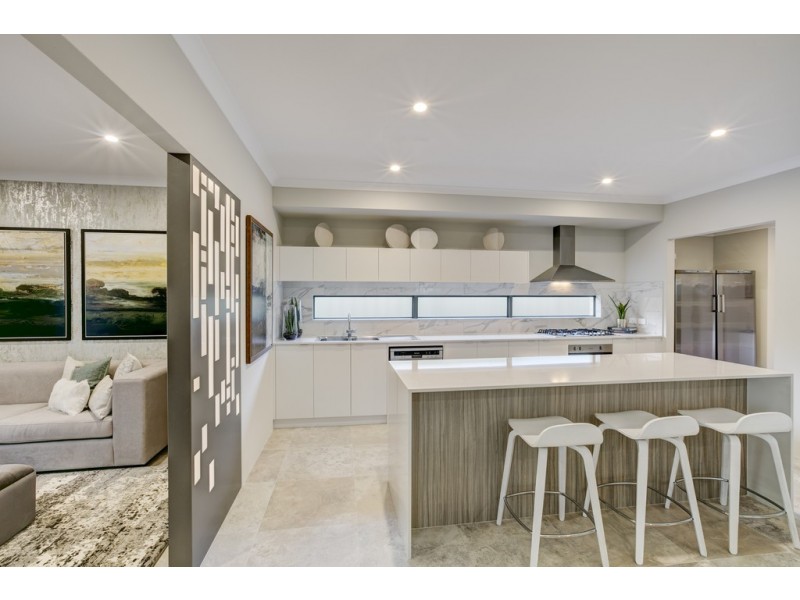 30 Davilak Crescent, Manning WA 6152