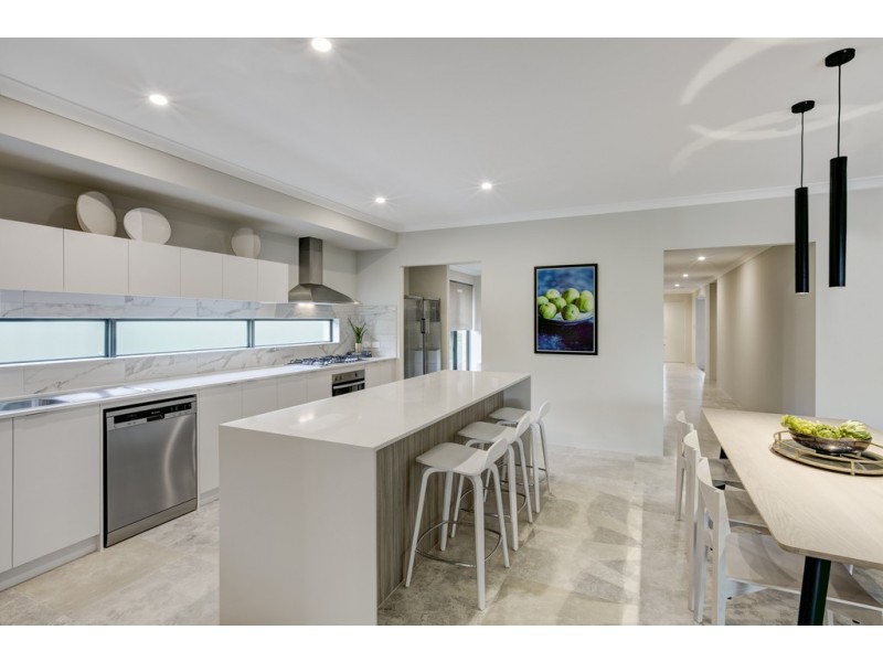 30 Davilak Crescent, Manning WA 6152