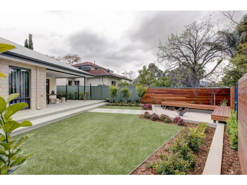 30 Davilak Crescent, Manning WA 6152