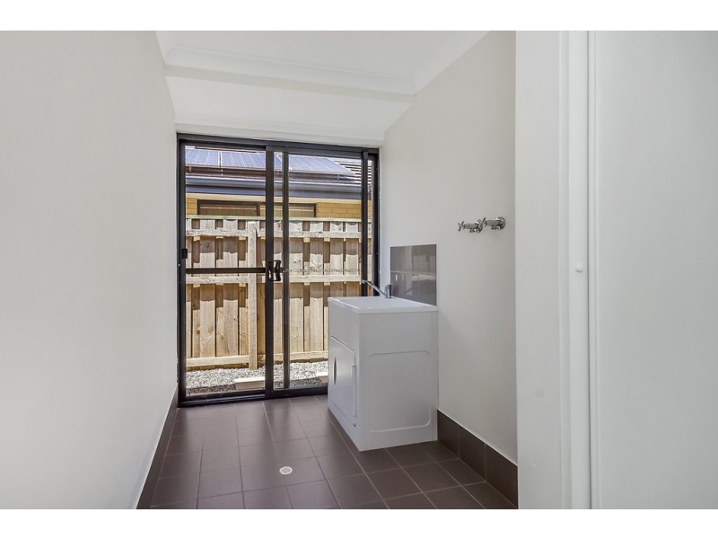 8 Epidote Vista, Wellard WA 6170