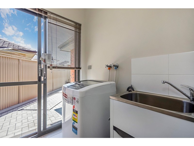 Unit 3/8 Seaspray Place, Waikiki WA 6169