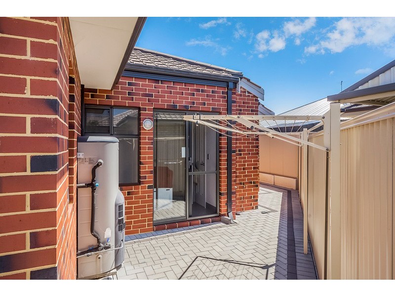 Unit 3/8 Seaspray Place, Waikiki WA 6169