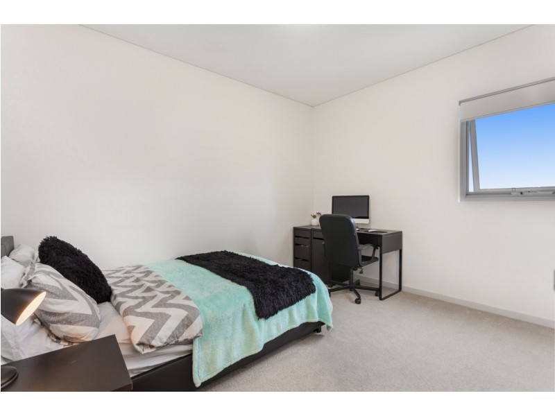 2/95 Chalgrove Avenue, Rockingham WA 6168