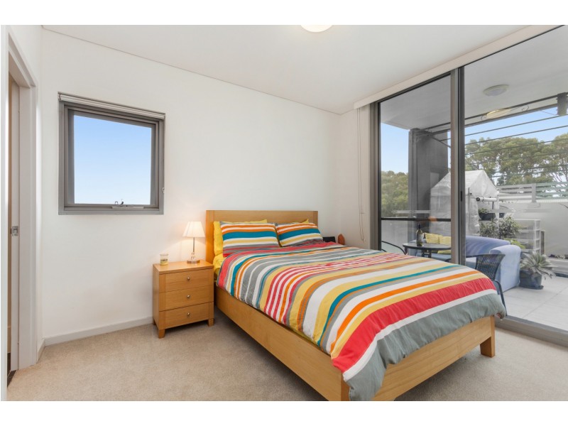 2/95 Chalgrove Avenue, Rockingham WA 6168