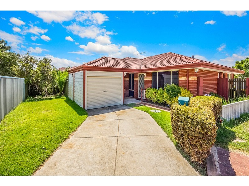 6 Orkney Mews, Waikiki WA 6169