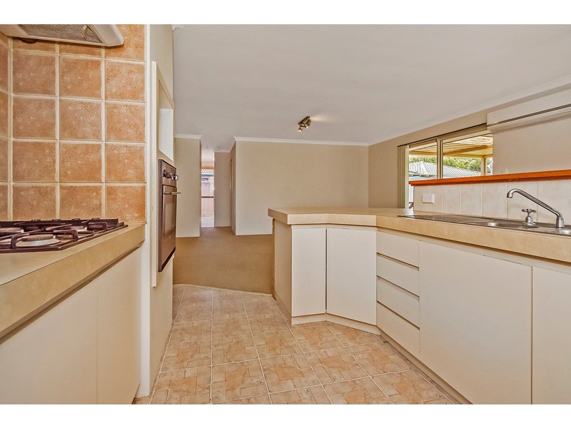 6 Orkney Mews, Waikiki WA 6169