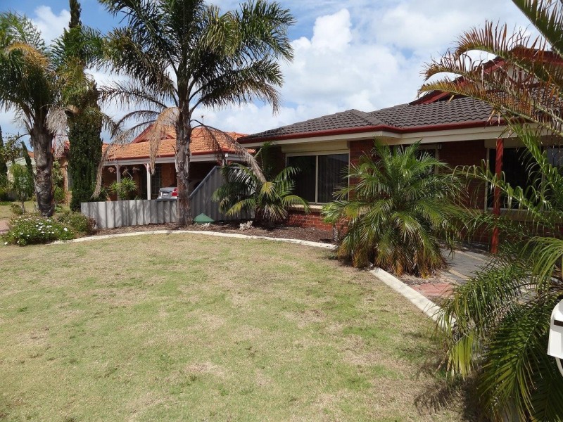 8 Onyx Lane, Warnbro WA 6169
