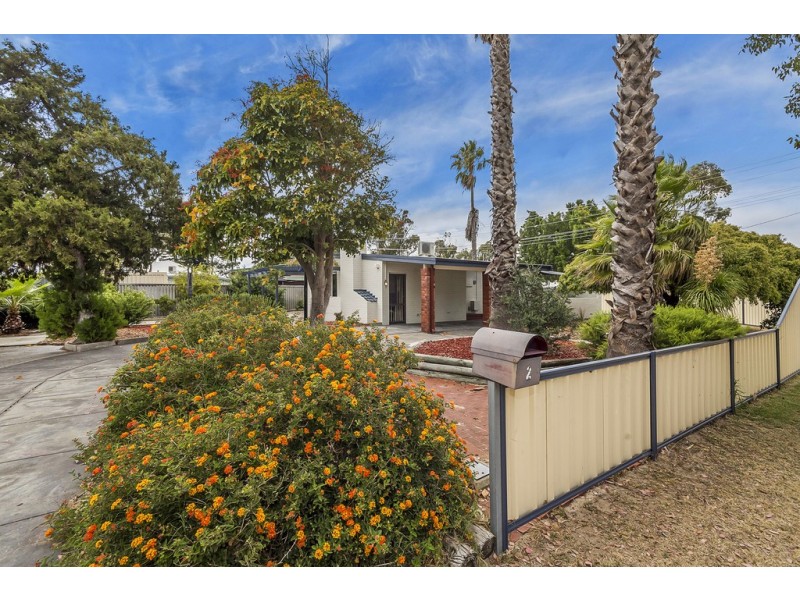 2 Corona Close, Rockingham WA 6168