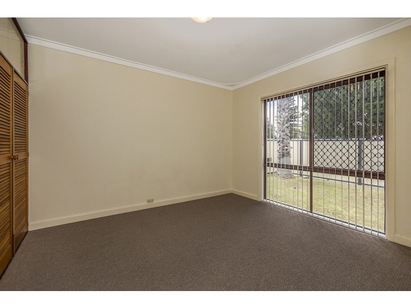 2 Corona Close, Rockingham WA 6168