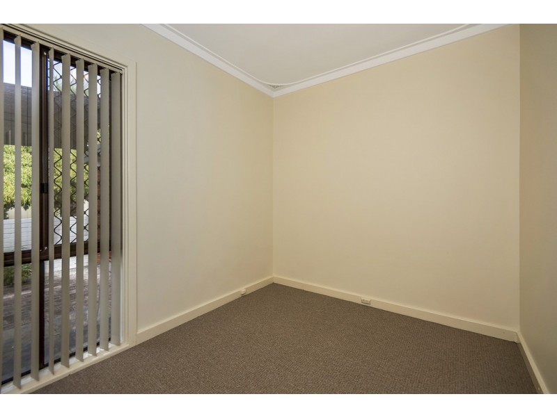2 Corona Close, Rockingham WA 6168