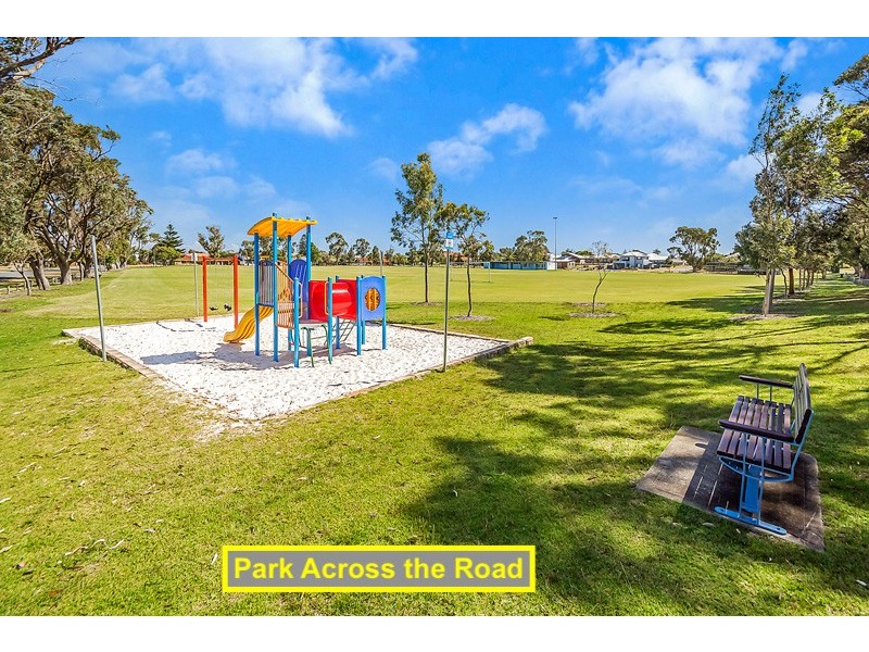 1/5 King George Street, Shoalwater WA 6169