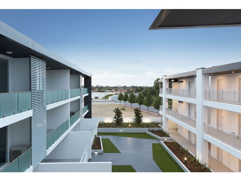 6/95 Chalgrove Avenue, Rockingham WA 6168